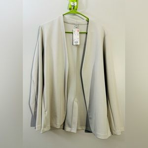 NWT Uniqlo cream blazer. Nice and light for both summer and fall.